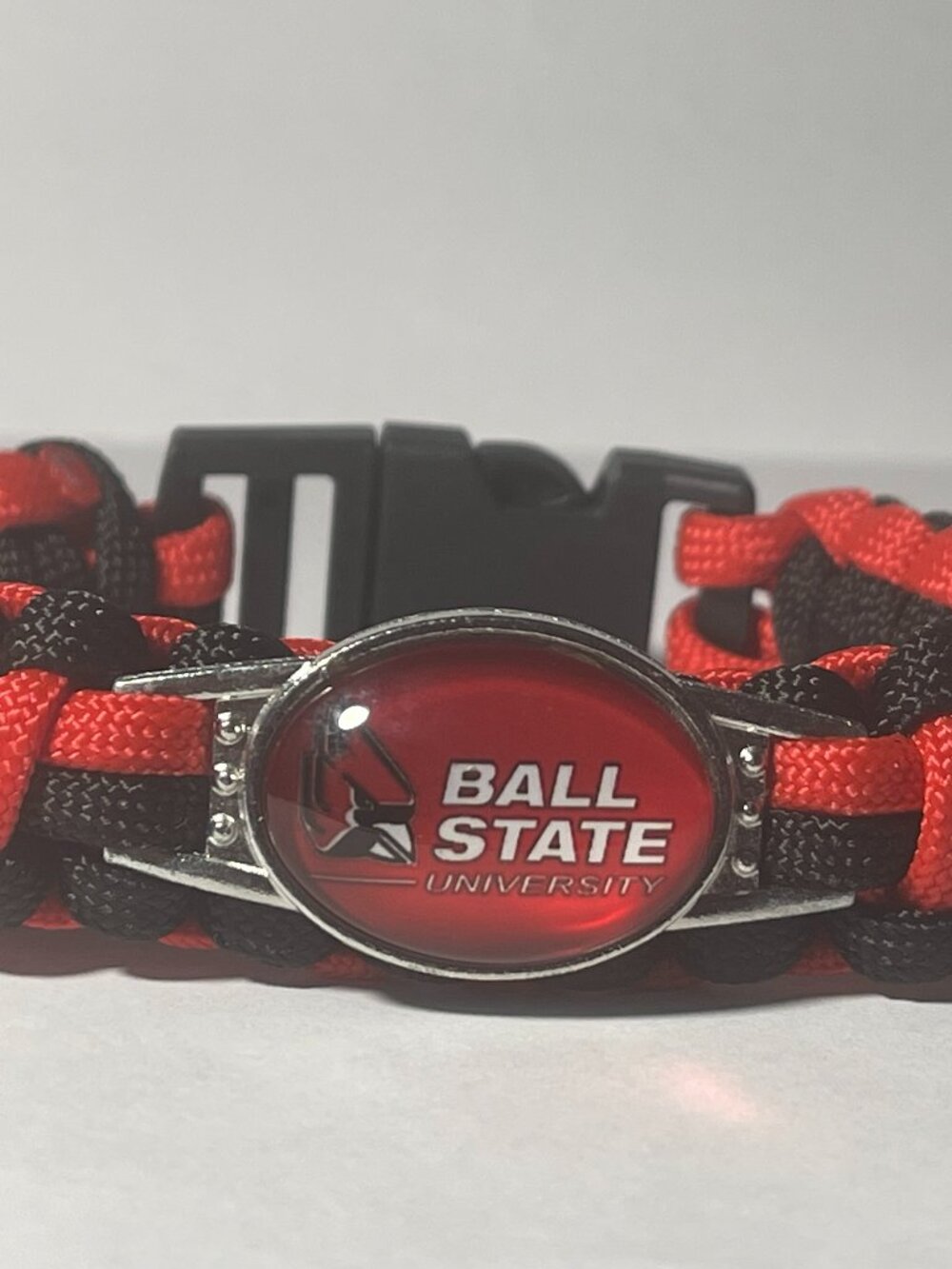 Ball State Cardinals NCAA Paracord Bracelet NEW